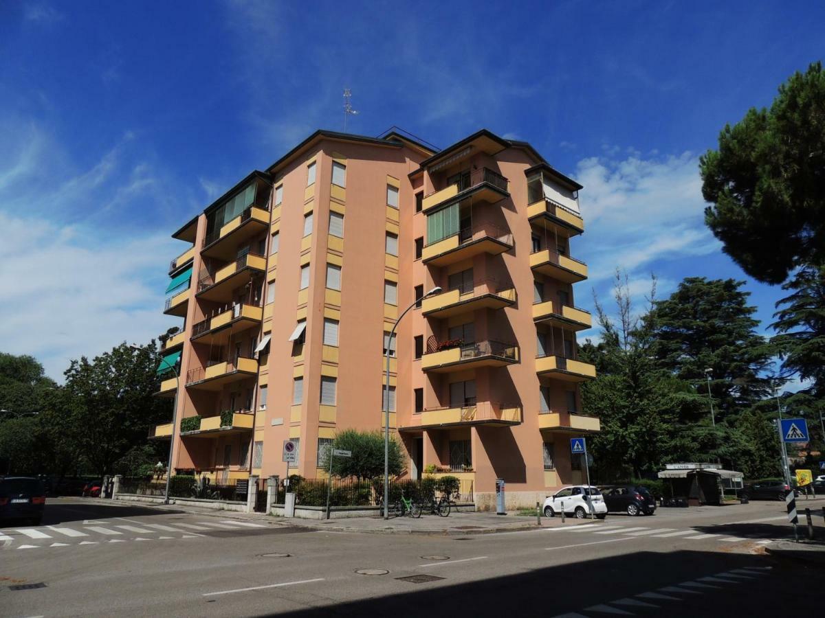 Residenza Arusnati Appartement Verona Buitenkant foto